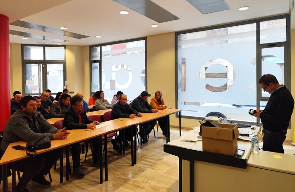 Diecisiete alumnos se forman en la 